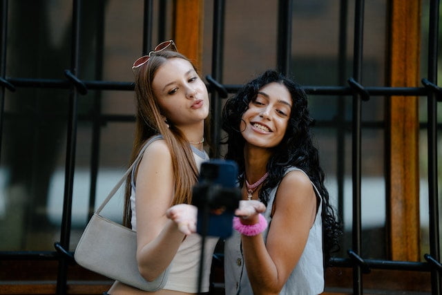 collaborate with influencers
